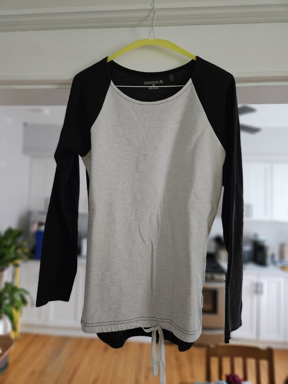 Danskin Women's Long Sleeve Raglan Top in Black & Light Gray